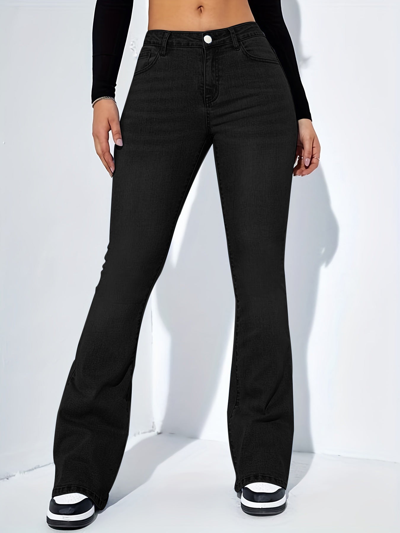 Women's Slim-fit Jeans Pants With Flared Design