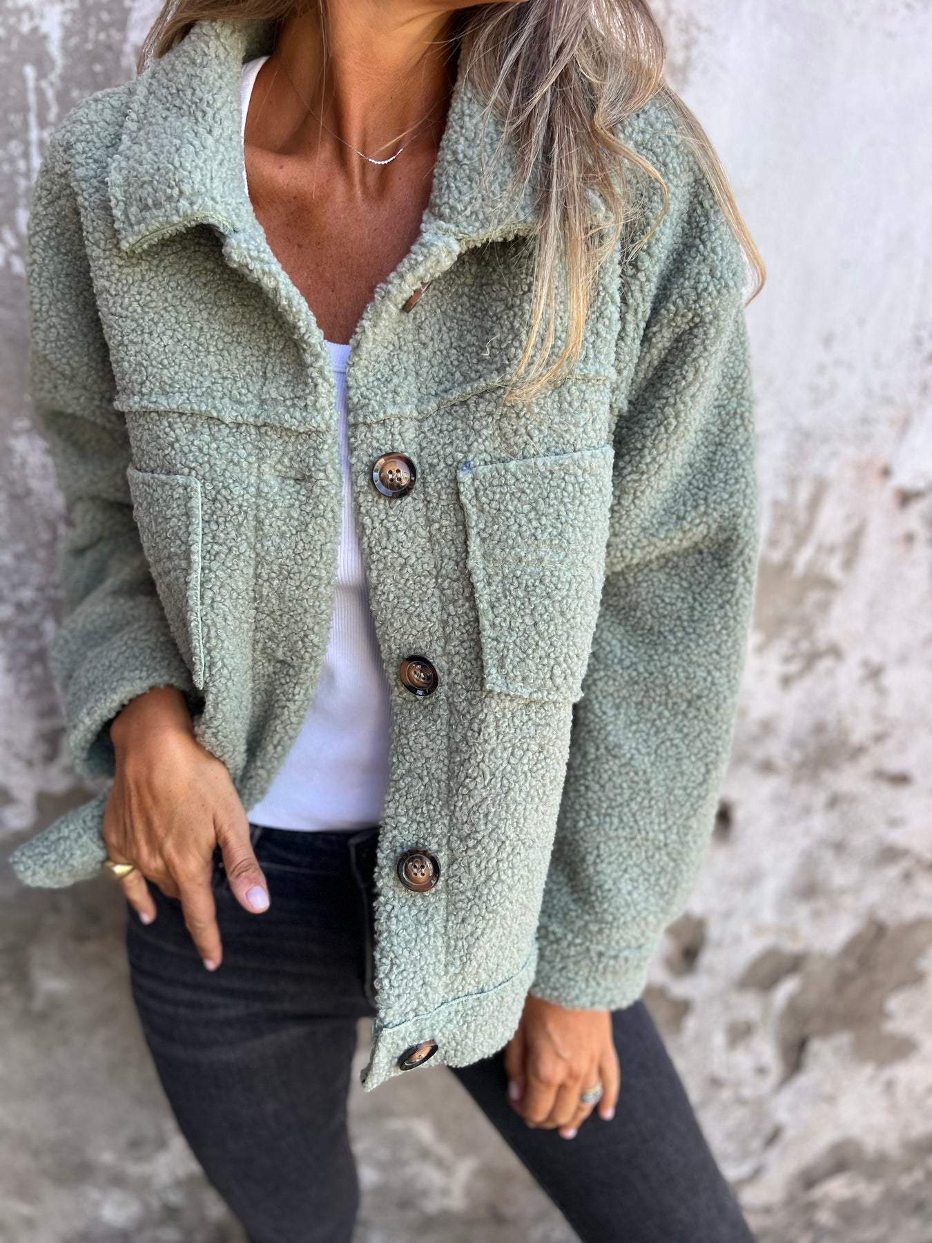 Manteau en Laine d'Agneau à Col Revers et Boutonnage Simple pour Femme