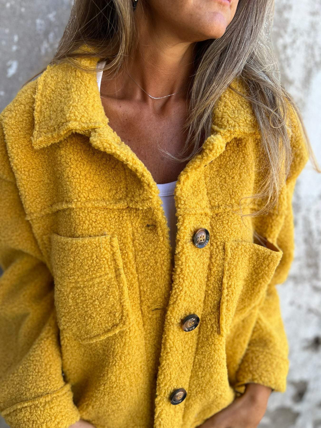Manteau en Laine d'Agneau à Col Revers et Boutonnage Simple pour Femme