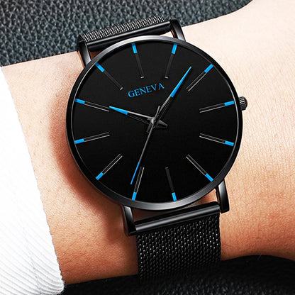 YOLAKO Men's Quartz Wristwatch - Stylish Alloy Design