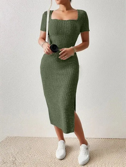 Robe Sheath à Col Carré